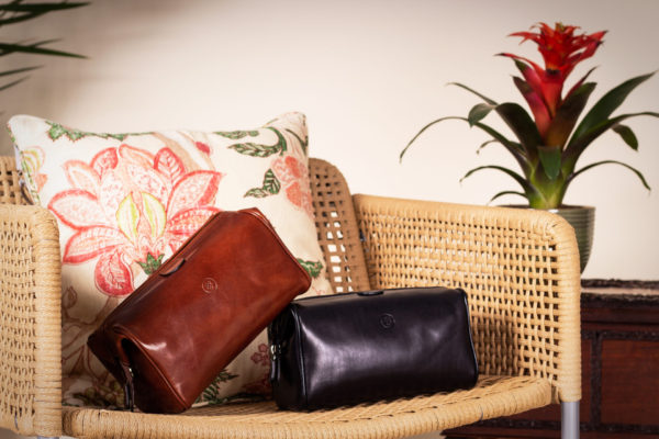 Trousses de toilette en cuir