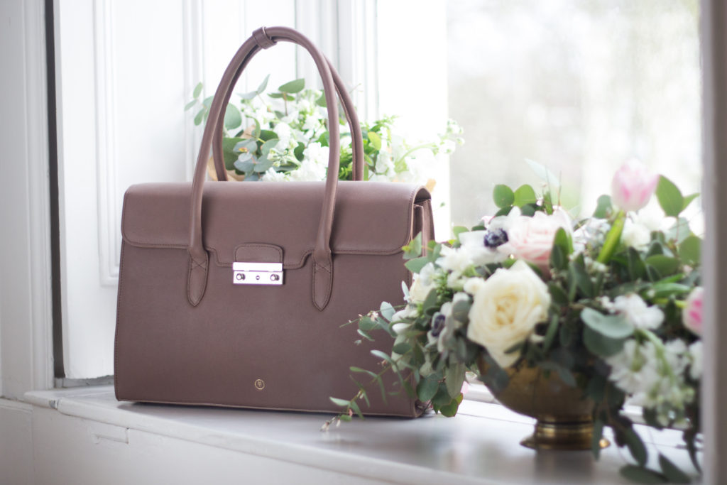 Sac à main femme Fabia en cuir pleine fleur