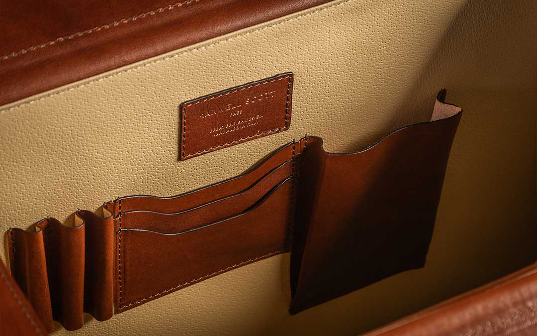 Valise En Cuir De Pilote Pour Notebook + Imprimante Canon IP100 - Occasion